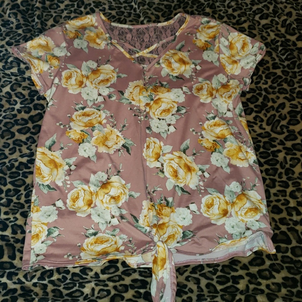 Flower print crop